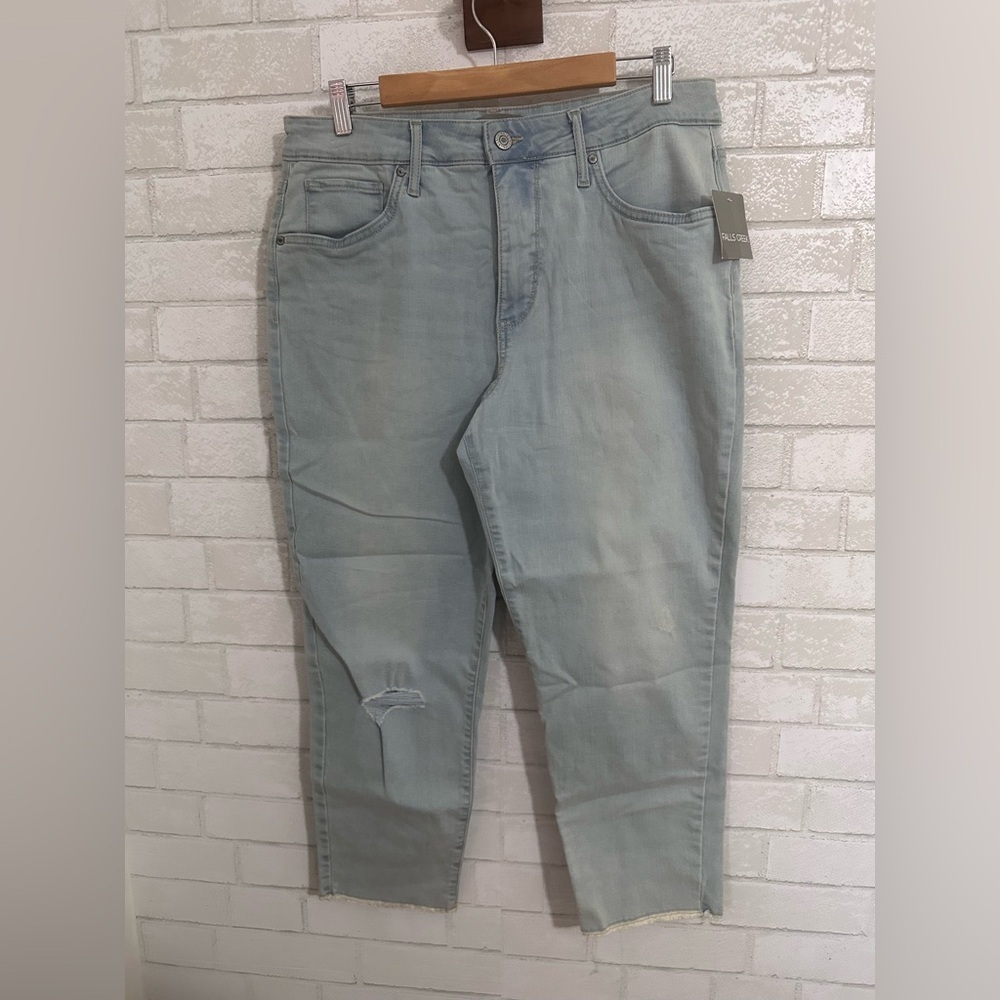 Comfy Stretchy Fit  Mom Jeans Light Wash Denim Distressed Size 14  #0082